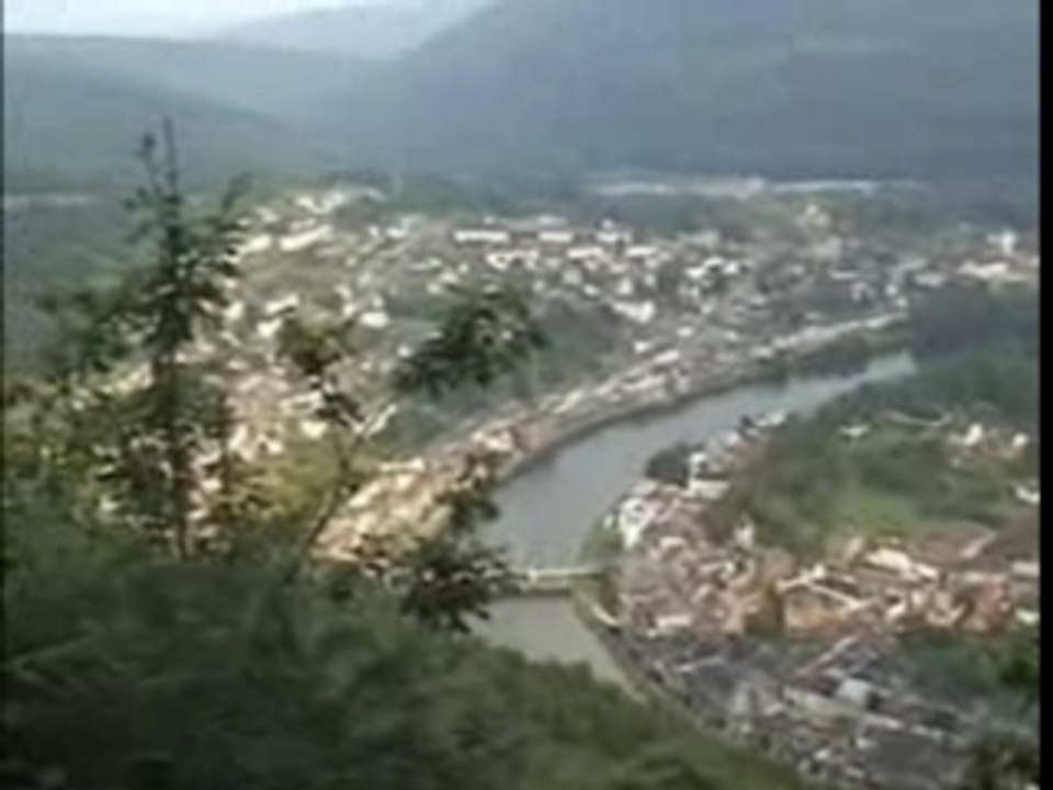 LA BOUCLE DE LA MEUSE DANS MON VILLAGE ARDENNAIS A MONTHERME