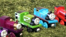 Wooden Train Thomas toy MEGA BLOKS Thomas & Gordon Sodor Speed Ra