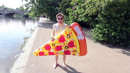 How to take the perfect holiday selfie, without going on holiday