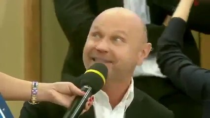 Америка приползет к ним на коленях :) За лаптями и балалайками?