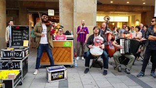 Konnexion Balkon Street Band Munich - Get Lucky Co