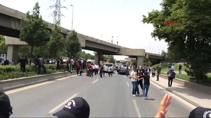 CHP'nin 'Adalet Yürüyüşü' Sırasında Yaşanan Arbedeye Polis Müdahale Etti