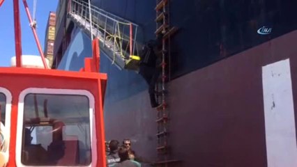 Yük Gemisine Düzenlenen Uyuşturucu Operasyonu Kamerada