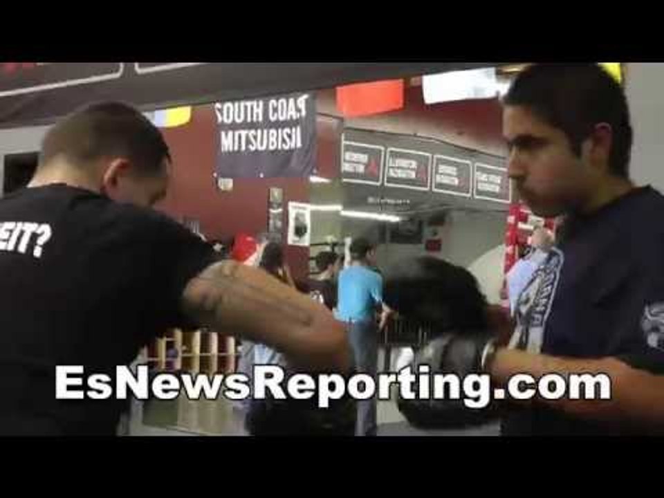 hard hitting egis kavaliauskas on the mitts EsNews boxing