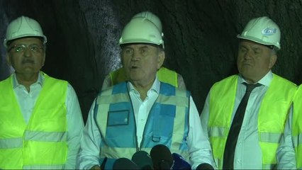 İbb Başkanı Topbaş (Kurbağalıdere Açıklaması): "Önce Kirletiyorlar Sonra Ayağa Kalkıyorlar"