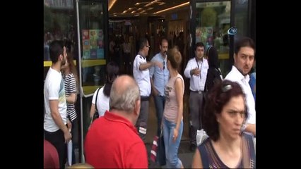 Esenyurt'ta bir AVM'ye bomba ihbarı yapıldı