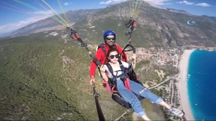 Yamaç Paraşütüne Çinli Turist İlgisi