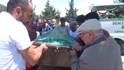 Denizli Üzerine Kaya Parçası Düşen Abdullan Atakan Son Yolculuğuna Ugurlandı