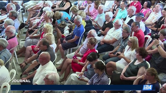 Législatives dans le Gard: Marion Maréchal-Le Pen vient au chevet de Gilbert Collard