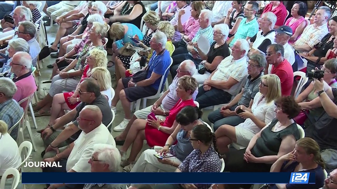 Législatives dans le Gard: Marion Maréchal-Le Pen vient au chevet de Gilbert Collard