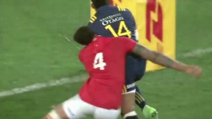 Waisake Naholo assomme Courtney Lawes