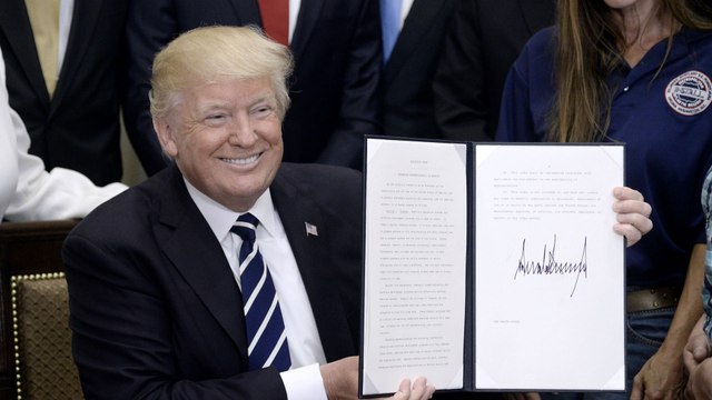 Trump signs executive order to expand apprenticeships