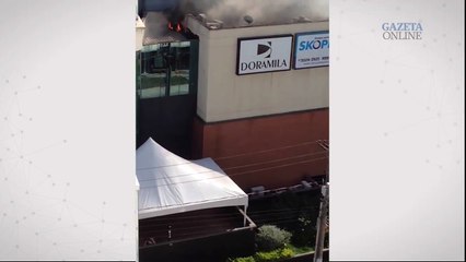 Incêndio na praça de alimentação do Shopping Norte Sul em Jardim Camburi