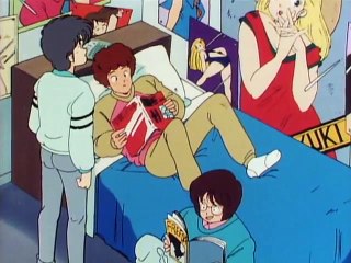 E' Quasi Magia Johnny - Episodio 7  La Vita Privata Di Madoka!  Un Bacio Con Le Bollicine