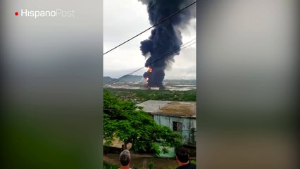 Una refinería mexicana se convierte en un infierno debido a una explosión