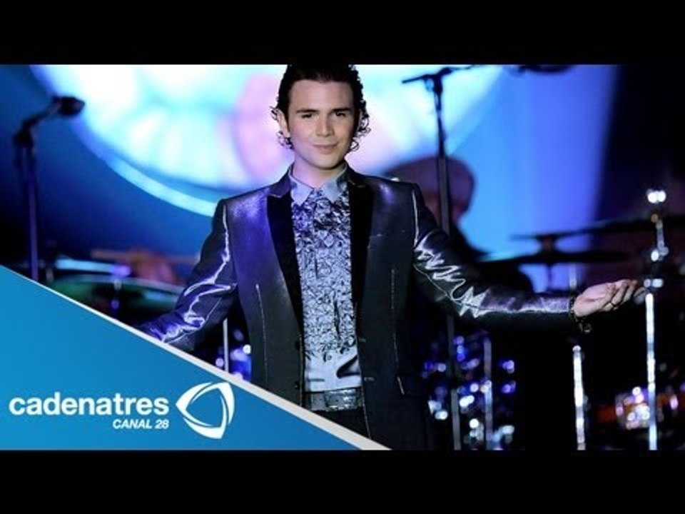 Jas Devael confiesa que ama a Juan Gabriel / Jas Devael admits that loves John Gabriel