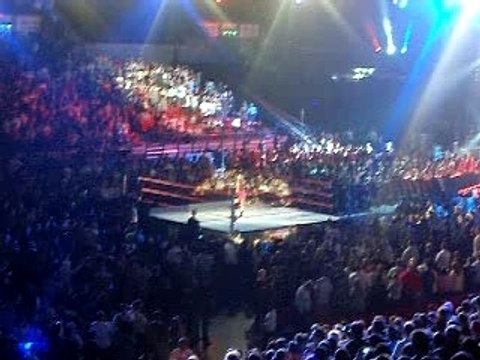 Lilian Garcia Sings God Save the Queen Prior to RAW UK