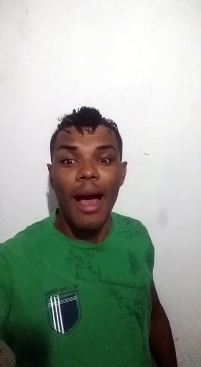 Cantor -  Forró do Dono