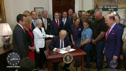 Após revelação de jornal, Donald Trump protesta em rede social
