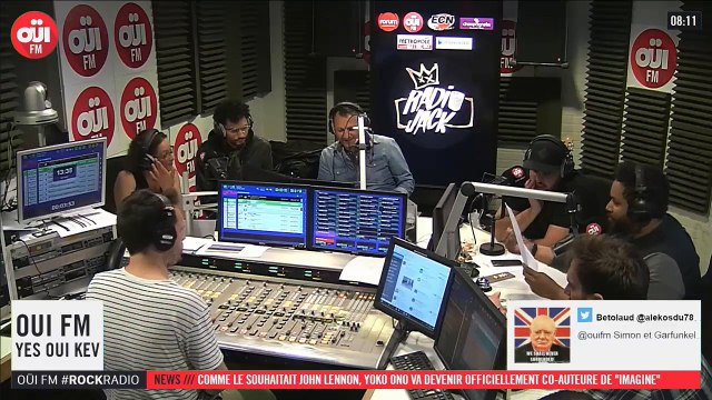 La radio OUI FM en direct vidéo /// La radio s'écoute aussi avec les yeux (3201)