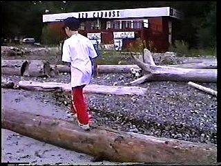 MCK SUM VACAY PICKING SHELLS MIRACLE BEACH VICTORIA ISLAND