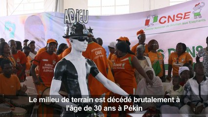 Côte Ivoire: Le corps de Cheick Tioté accueilli par ses "frères"