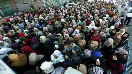 Kudüs)- İsrail Güvenlik Güçleri, Filistinli Gençleri Mescidi Aksa'ya Yaklaştırmıyor