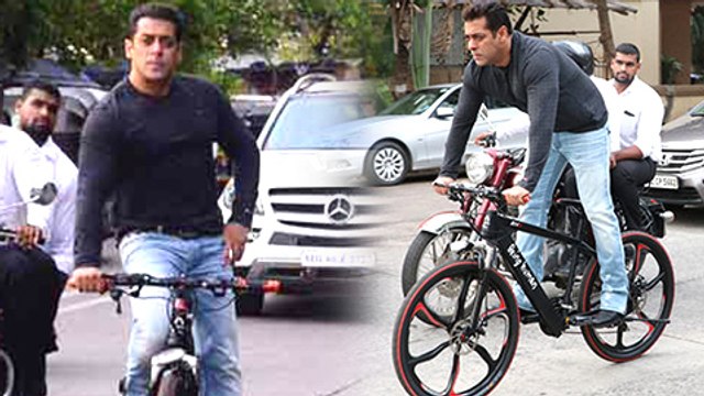 VIDEO Salman Khan CYCLES Outside Shah Rukh Khan's House Mannat in Mumbai