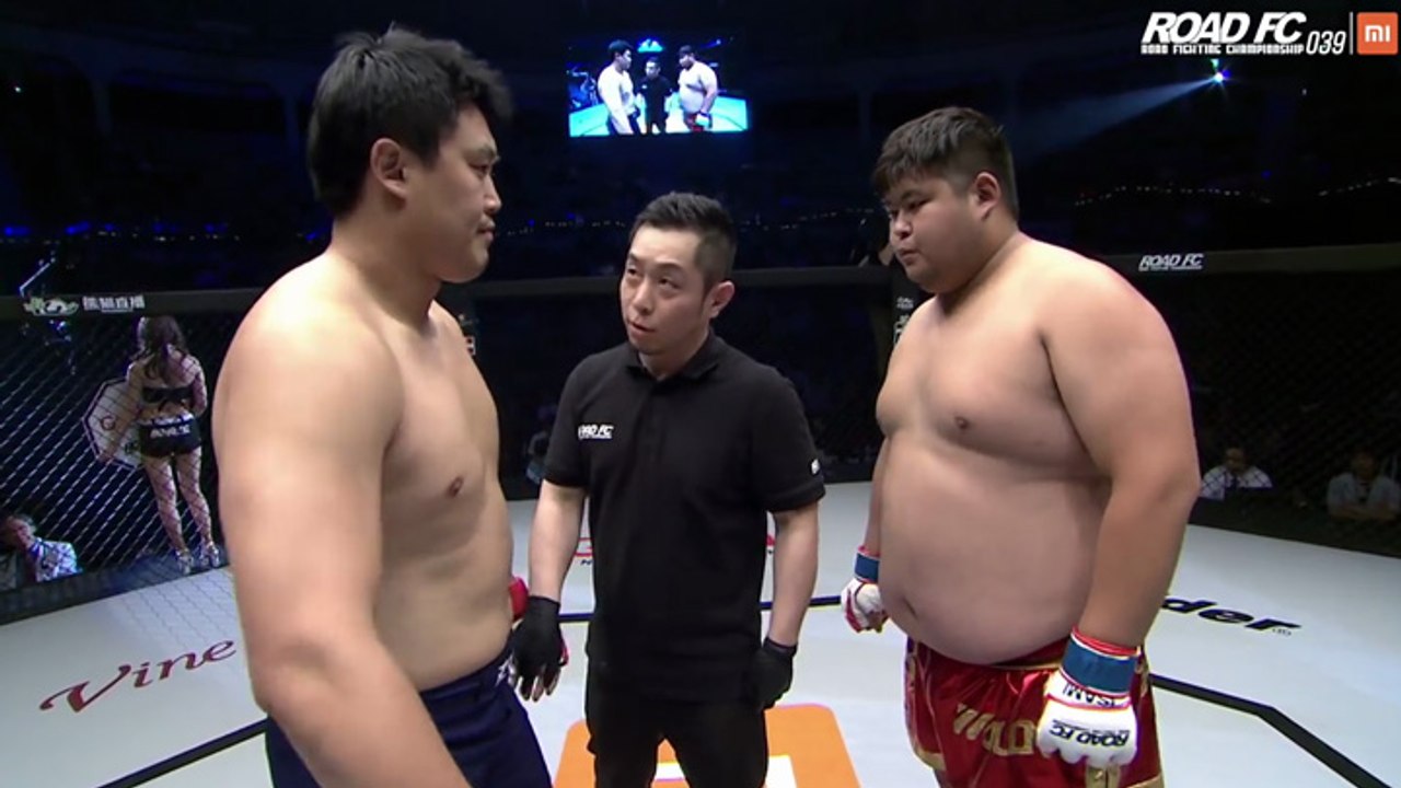 Il met KO son adversaire de MMA avec un coup dans les testicules