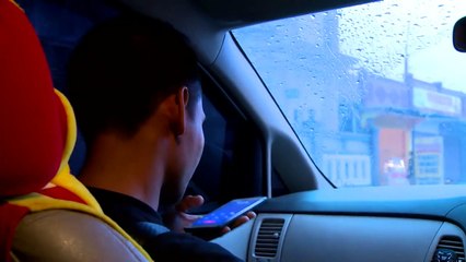 Aksi Kabur Salah Satu Pelaku Warnai Penggerebekan Pesta Sabu - 86