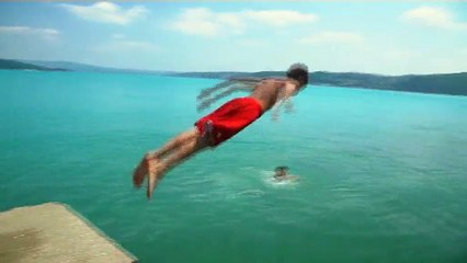 Turquie : le Bosphore devient turquoise après une "explosion de plancton"