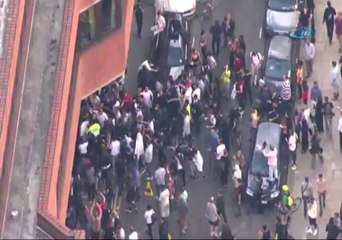 Londra'da Yangın Protestosu