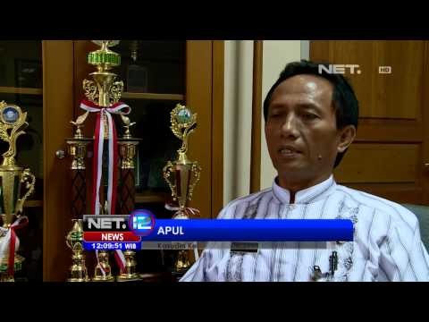 NET12 Antisipasi Banjir di Jakarta, Petugas Bersihkan Saluran Penghubung