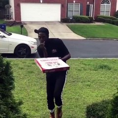 When you order Papa Johns in the hood 