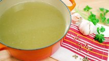 Thai-Style Chicken Stock Recipe น้ําสต๊อกไก่ - Hot Thai K