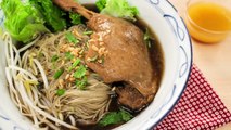 Thai Duck Noodle Soup Recipe บะหมี่เป็ดตุ๋น - Hot Thai Kitc