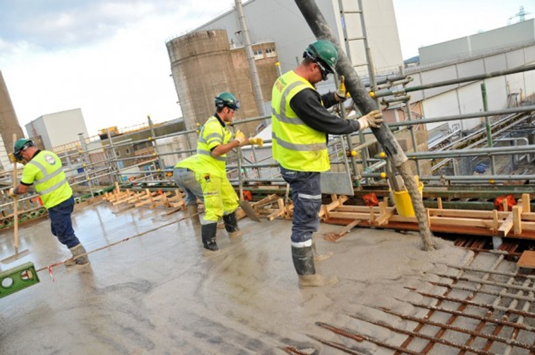 Self Compacting Concrete (SCC)