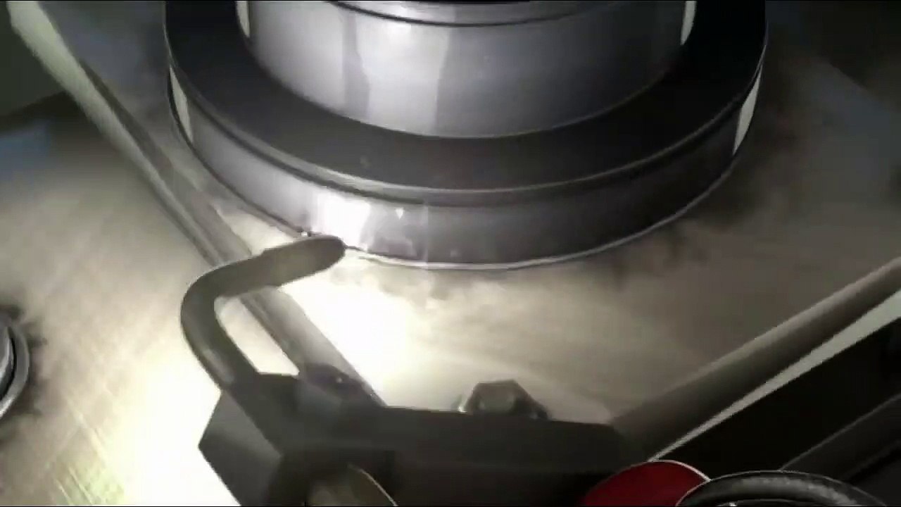 How It's Made - PLASTIC INJECTION