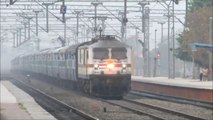 Back to Back Superfast Trains rushing towards Delhi   Mewar, GT, TN and m