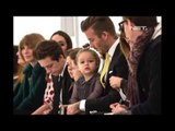 Entertainment News-Keluarga Beckham menghadiri fashion show