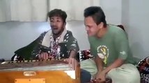 tarap Tarap K Sing By Local Pakistani Whatsapp Trending Videos