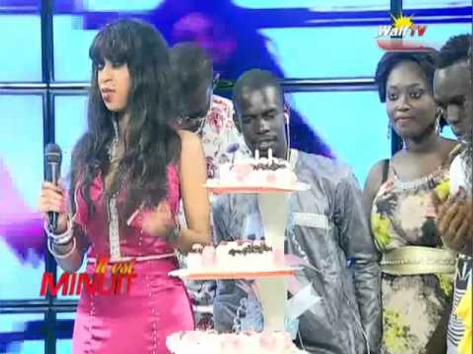 Quand DJ PADROS souffle ses bougies d'anniversaire en direct dans l'émission  (REGARDEZ)