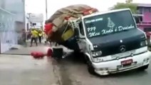 Heavy Loaded Truck Fail - Extreme Truck Drivin