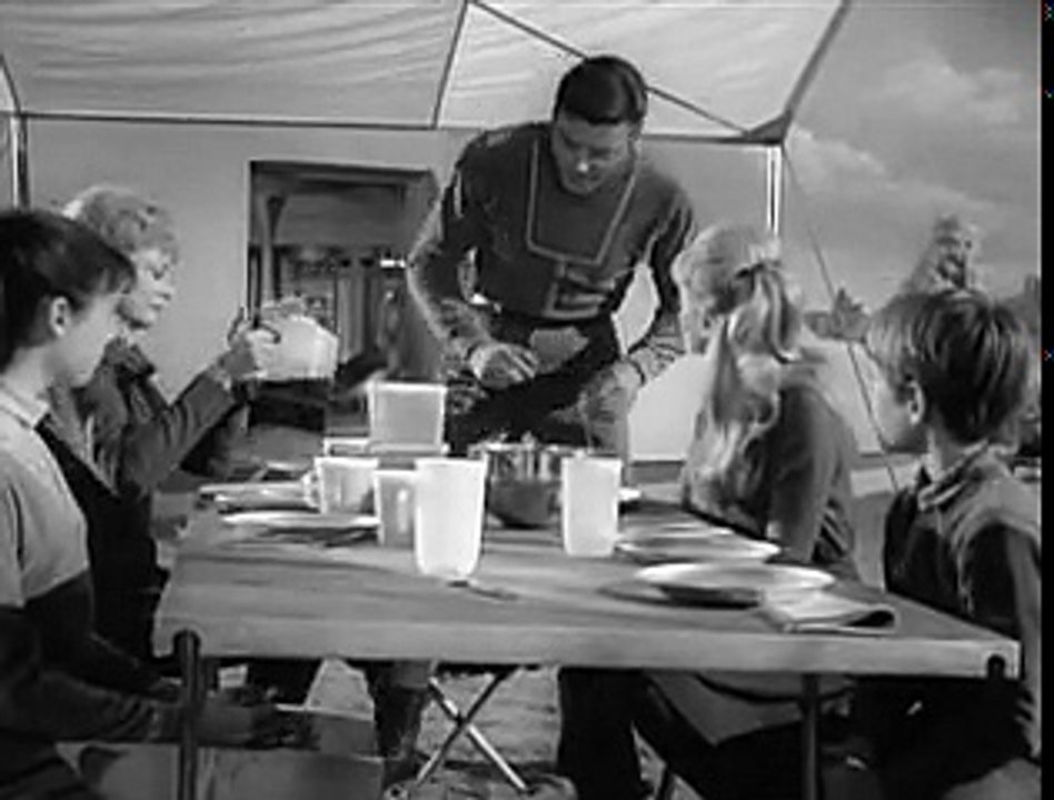 Lost In Space S01 E11  Wish Upon A Star
