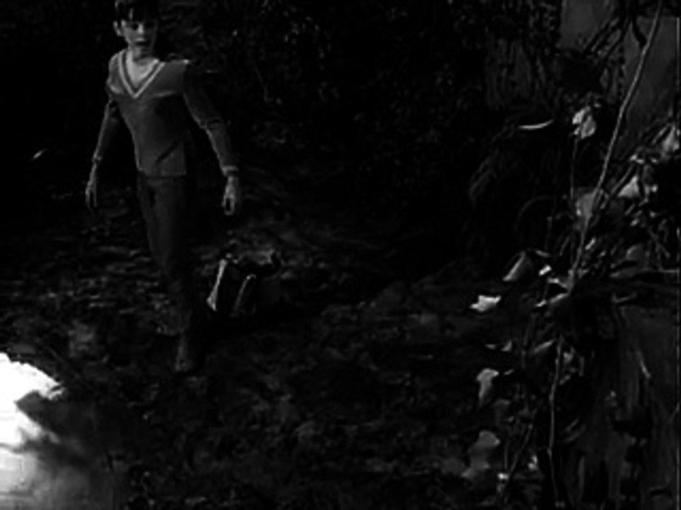 Lost In Space S01 E15  Return From Outer Space