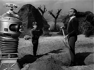 Lost In Space S01 E16  The Keeper  Part 1