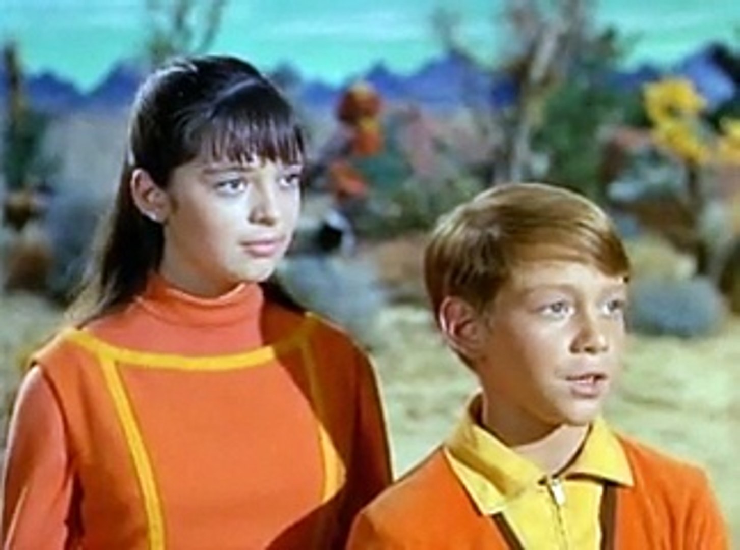 Lost In Space S02 E5  Space Circus