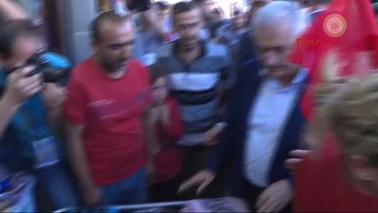 Diyarbakır - Başbakan Sur'da Esnafı Ziyanet Etti Vatandaşlarla Sohbet Etti