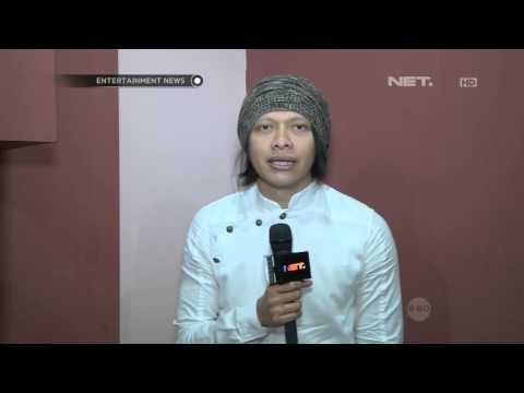 Armand Maulana memberikan hadiah pernikahan untuk Istrinya