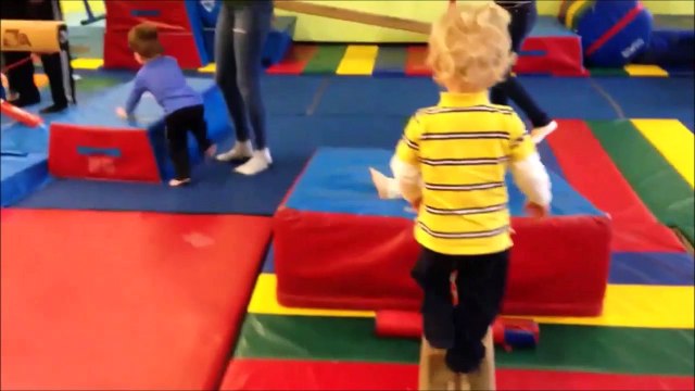 Dans la vie rien n'arrete ce gamin, la preuve! Ahaha